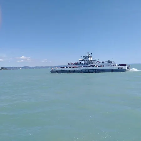 Balaton Ξενοδοχείο *